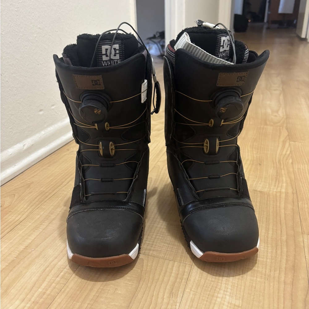DC Mora Snowboard Boots Double Boa